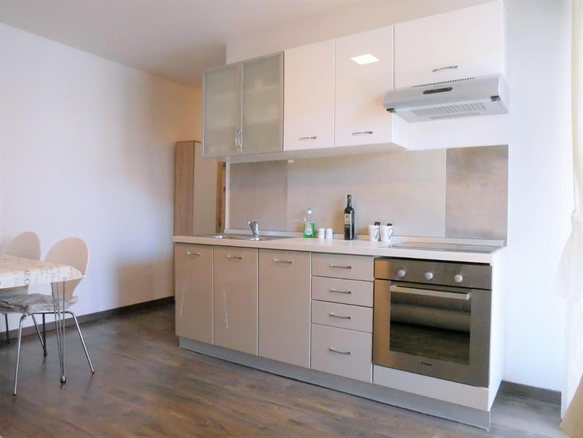 Apartments Kety Ровинь Экстерьер фото